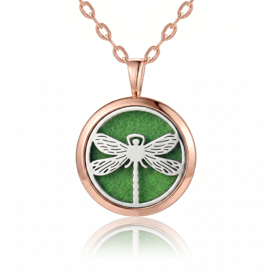 Růžový přívěsek Vážka